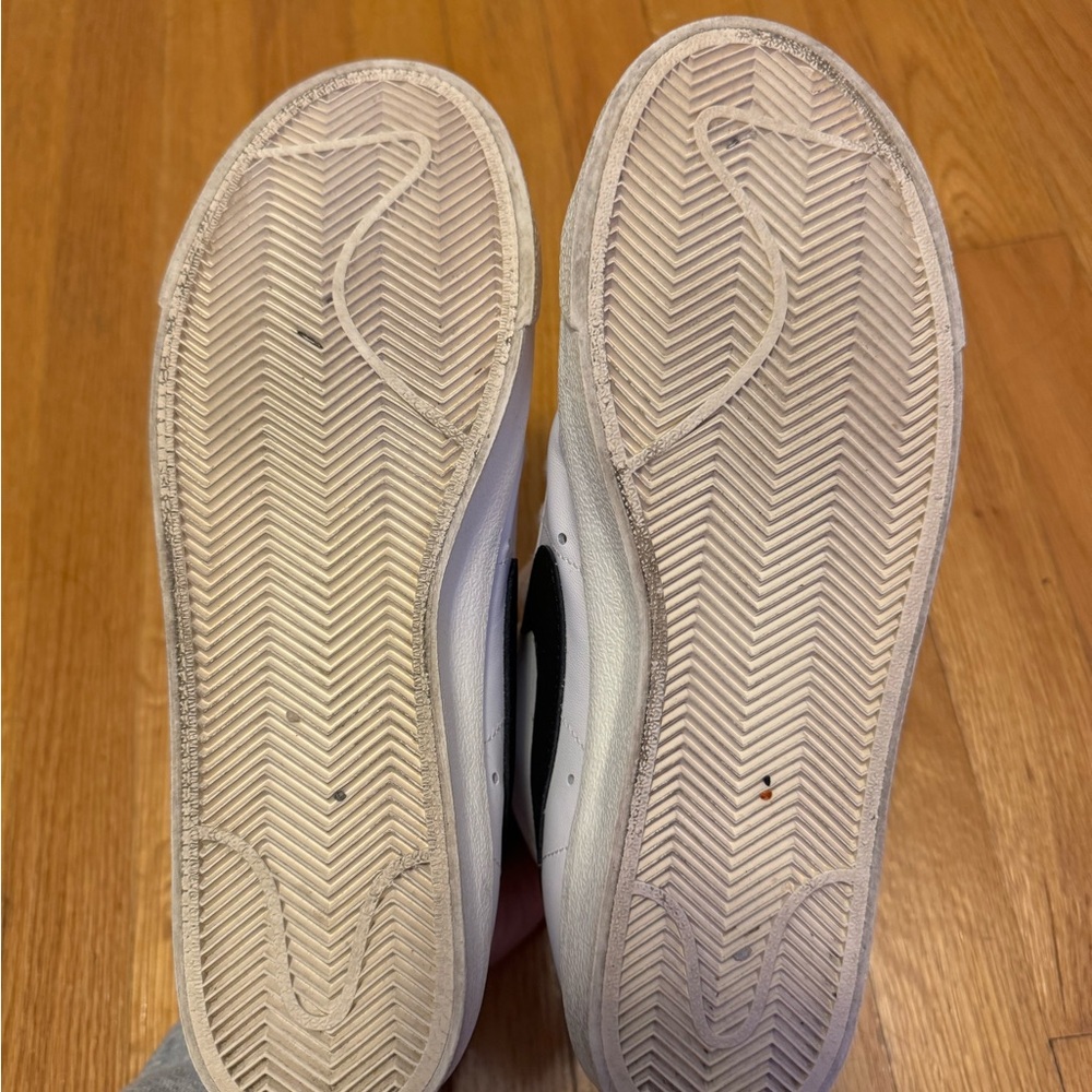 Nike High-Top Blazers - Picture 2 of 2